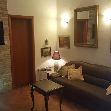 Garden Apartment- Near Sea 2 ドブロタ エクステリア 写真